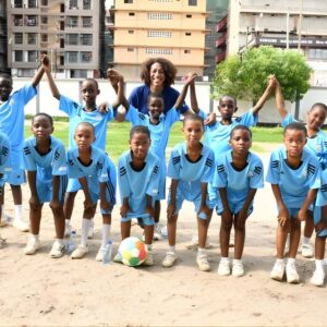 Picture of Carine N’Koué with kids