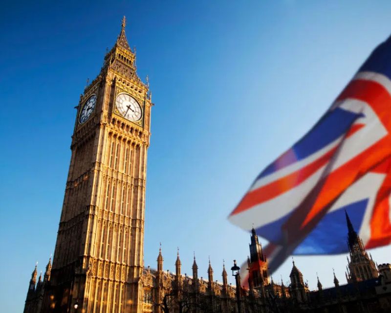 Picture of Big Ben and UK flag